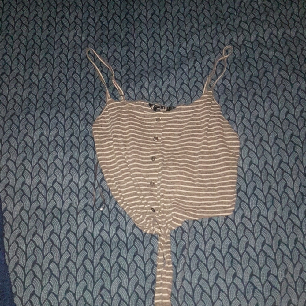 Crop tops - Picture 2 of 3